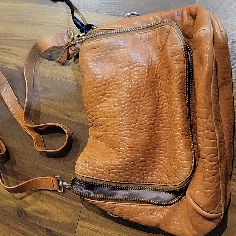Leather purse, with dust bag